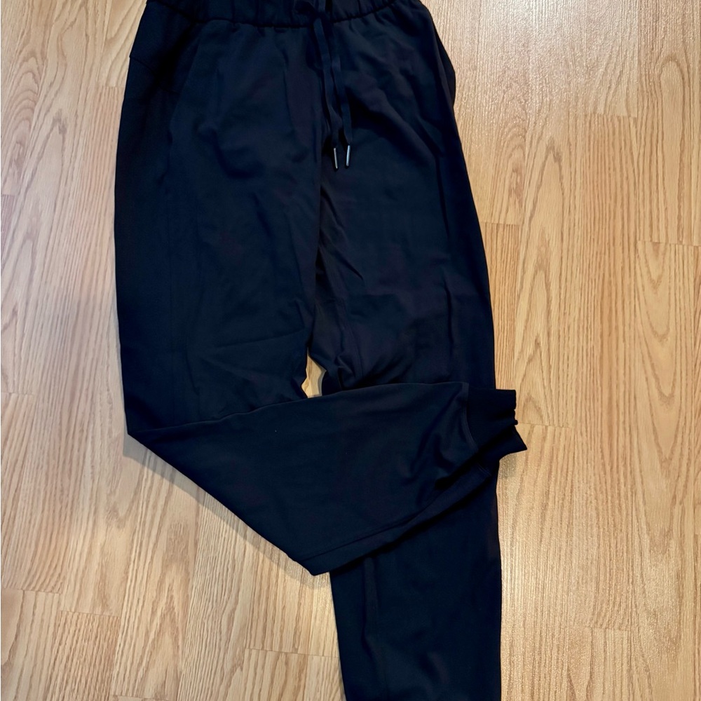 Women’s Black jogger Pants Lululemon